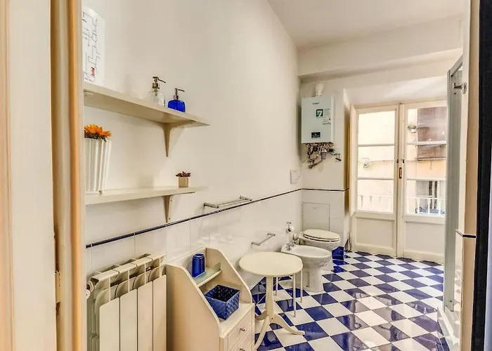 Xx Sett: Flat By Barberini Trevi Fountain