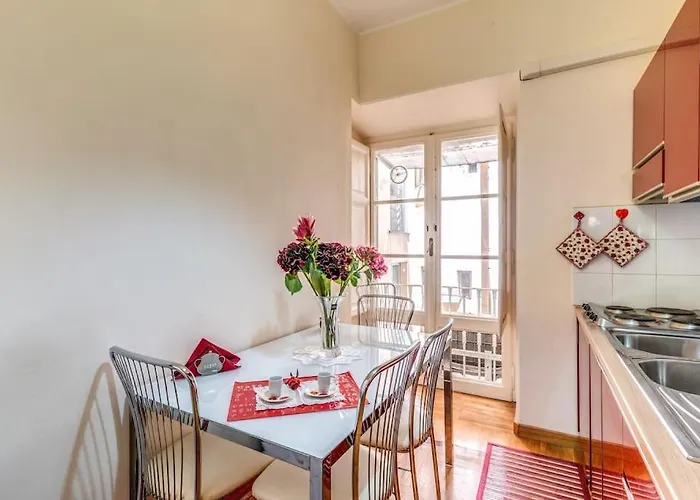 Apartamento Xx Sett: Flat By Barberini Trevi Fountain *